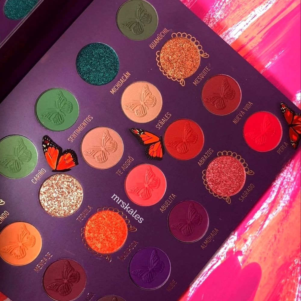 Amor Y Mariposas Eyeshadow Palette
